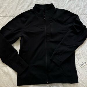 Lululemon Sojourn Black Size M (NWT)